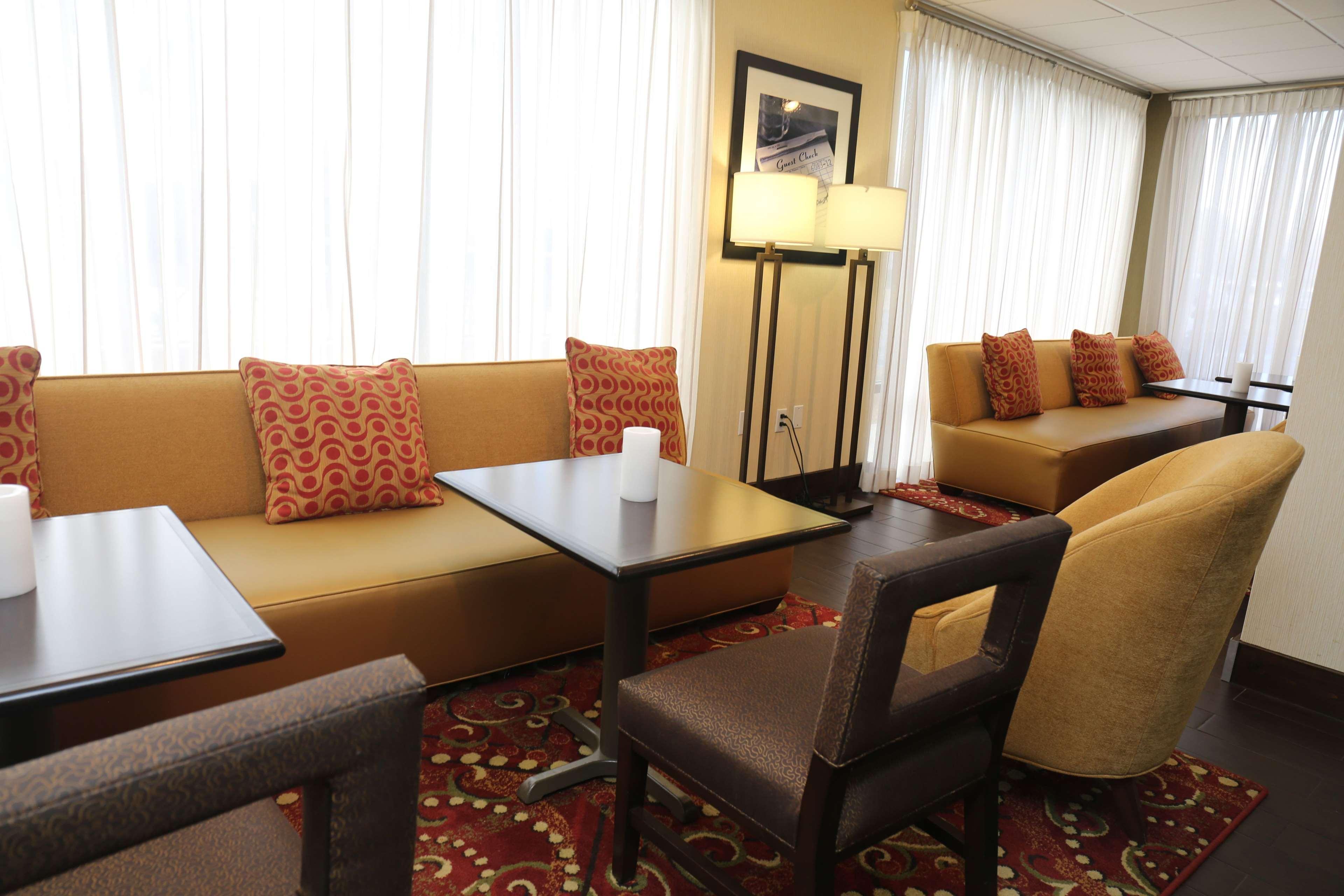 Hampton Inn Sumter Bagian luar foto