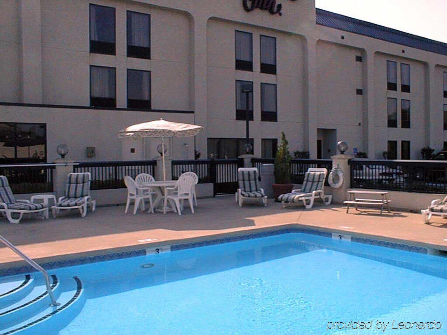 Hampton Inn Sumter Bagian luar foto