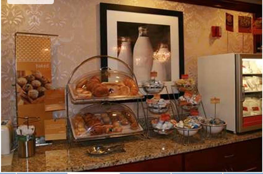Hampton Inn Sumter Bagian luar foto